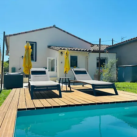 Le Cocon Des Remparts - Swimming Pool, Air Conditioning, La Cité Villa *